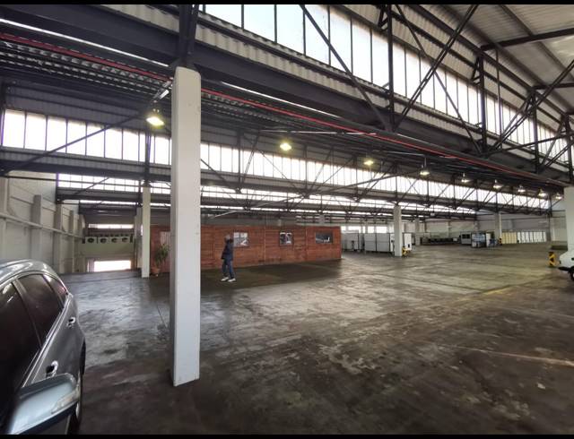 2,838M² WAREHOUSE TO LET IN PAARDEN EILAND